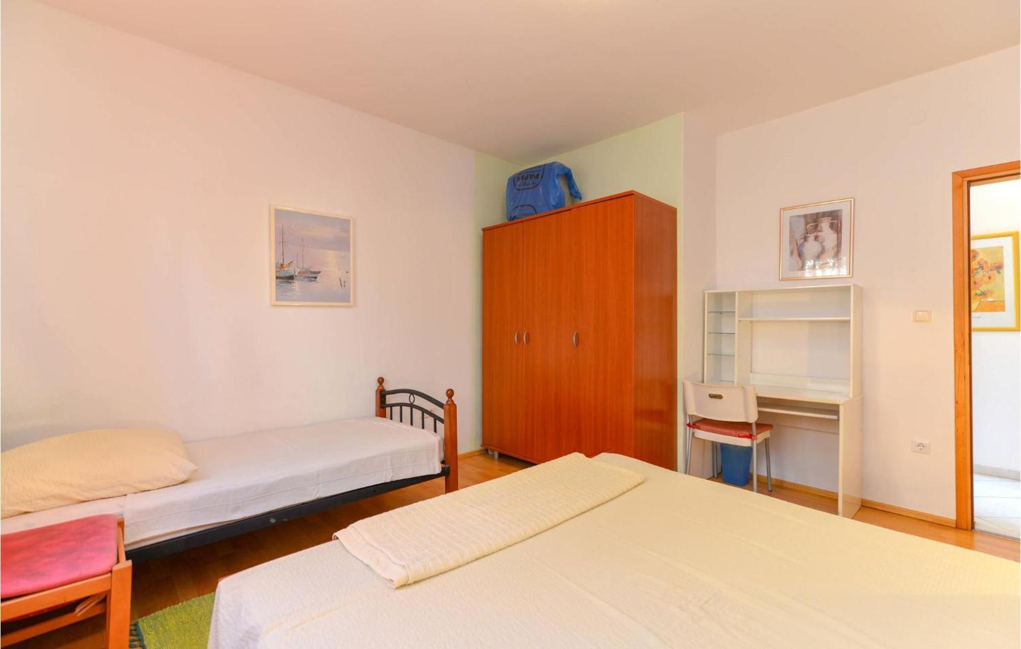 1 Bedroom Nice Apartment In ซาดาร์ ภายนอก รูปภาพ