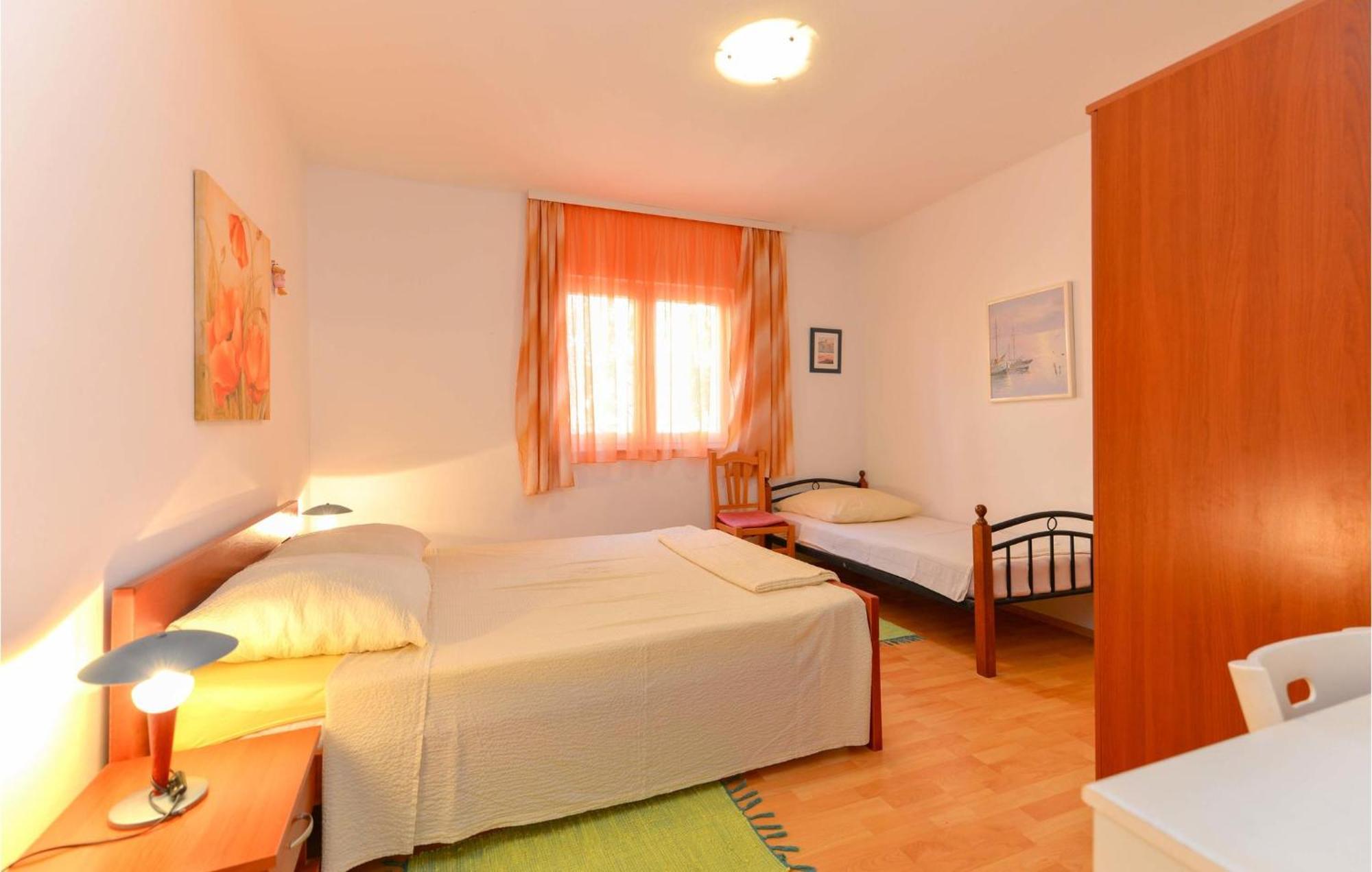 1 Bedroom Nice Apartment In ซาดาร์ ภายนอก รูปภาพ